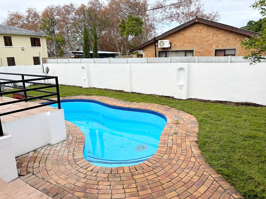 To Let 3 Bedroom Property for Rent in Lemoenkloof Western Cape